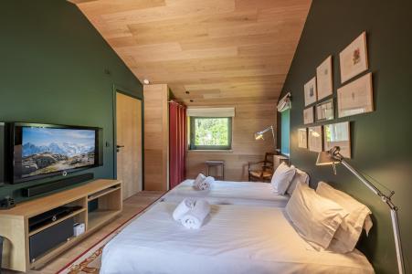 Holiday in mountain resort 8 room triplex chalet 14 people - Chalet Artic - Chamonix - Bedroom