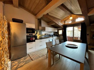 Holiday in mountain resort 4 room triplex chalet 6 people (CHASTER) - Chalet Aster - Les Menuires - Kitchen
