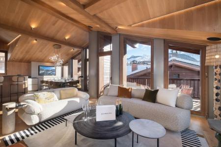 Holiday in mountain resort 5 room chalet 10 people (2) - Chalet Belle Place - Courchevel - Living room