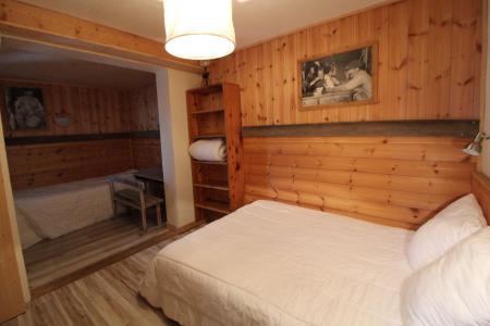 Holiday in mountain resort 3 room apartment 6 people (33CL) - Chalet Bobech - Tignes - Bedroom
