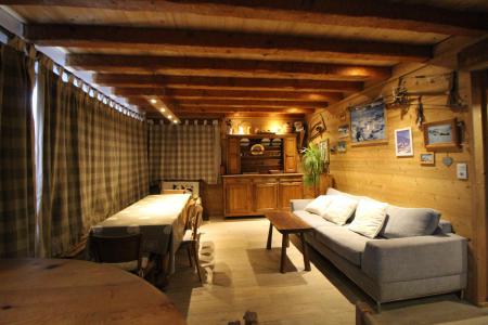 Holiday in mountain resort 4 room apartment 8 people (1P) - Chalet Bobech - Tignes - Living room