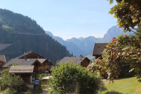 Holiday in mountain resort 6 room apartment 12 people - Chalet Bonatti - Châtel - Summer outside
