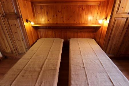 Holiday in mountain resort 3 room apartment 6 people (2) - Chalet Bouquetin - Val Thorens - Bedroom