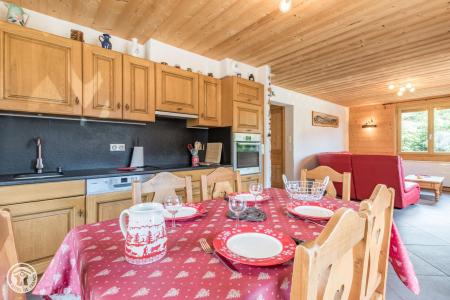 Vacances en montagne Appartement 3 pièces 5 personnes - Chalet Bouton d'or - Les Gets - Coin cuisine