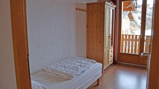 Holiday in mountain resort Chalet Brequin - Les Menuires - Bedroom