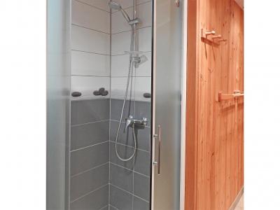 Holiday in mountain resort Chalet Carella - Champagny-en-Vanoise - Shower