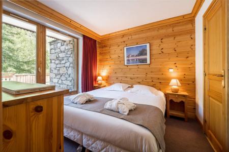 Vacances en montagne Chalet Cascade - Val d'Isère - Chambre