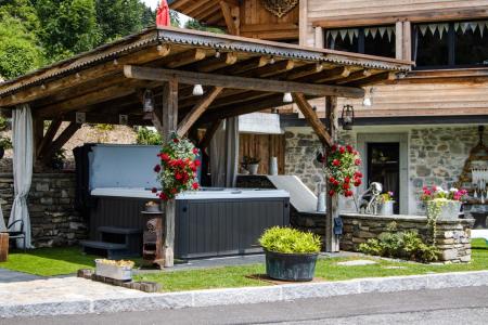 Urlaub in den Bergen Chalet Chez l'Angèle - Les Gets - Draußen im Sommer