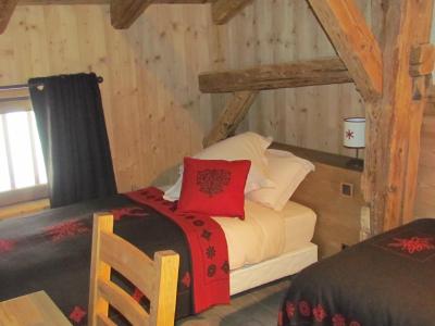 Vakantie in de bergen Chalet duplex 6 kamers 15 personen - Chalet Chez la Fine - Les Gets - Cabine