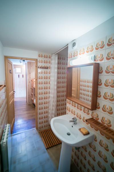 Vacances en montagne Studio coin montagne 4 personnes - Chalet Christine - Vars - Salle de douche