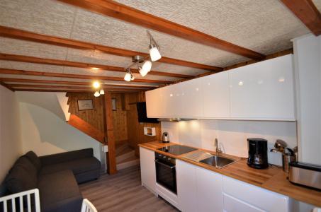 Holiday in mountain resort 2 room duplex apartment 2 people - Chalet Clochette - Les Menuires - Kitchen