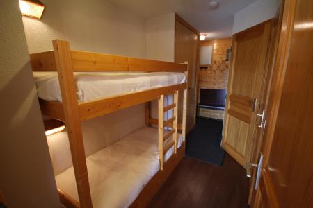 Holiday in mountain resort 2 room apartment 6 people (CRI110) - Chalet Cristal 1 - Les Saisies - Cabin