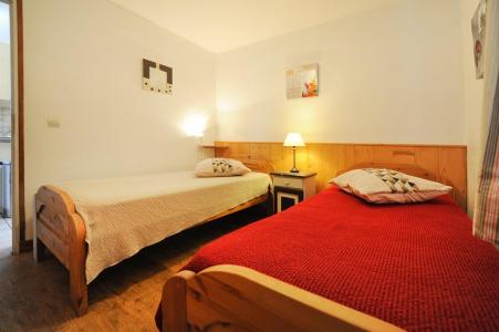 Urlaub in den Bergen 3-Zimmer-Appartment für 4 Personen (2) - Chalet Cristal - Les Menuires - Schlafzimmer