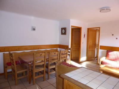 Holiday in mountain resort 4 room apartment 8 people (2) - Chalet Cristal - Champagny-en-Vanoise - Living room