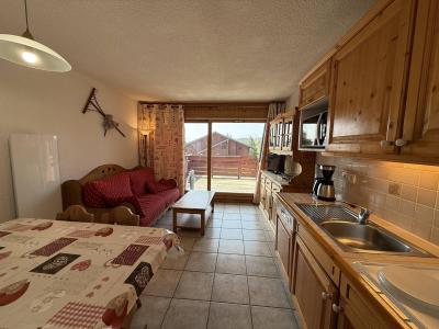 Holiday in mountain resort 2 room apartment cabin 6 people (603) - Chalet Cristal 6 - Les Saisies - 