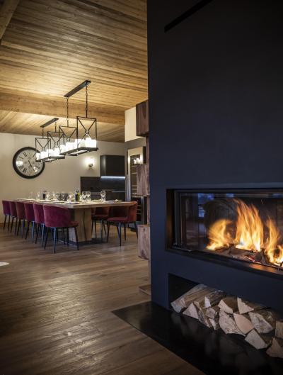 Holiday in mountain resort Chalet Cullinan - Val Thorens - Fireplace
