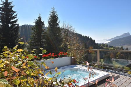 Urlaub in den Bergen Triplex-Chalet 6 zimmer 11 Personnen - Chalet d'Anne - Le Grand Bornand - Whirlpool