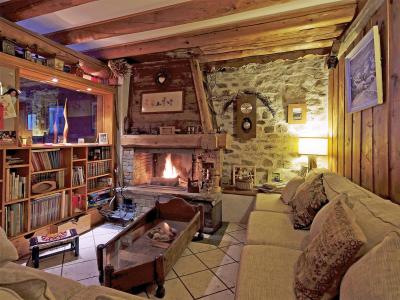 Holiday in mountain resort Chalet de Claude - Peisey-Vallandry - Living room