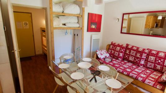 Holiday in mountain resort 2 room apartment sleeping corner 6 people (202) - Chalet de Florence - Valfréjus - Living room