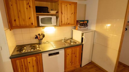 Holiday in mountain resort 2 room apartment sleeping corner 8 people (28) - Chalet de Florence - Valfréjus - Kitchen