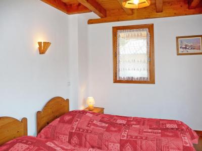 Holiday in mountain resort Chalet de la Côte - Champagny-en-Vanoise - Bedroom