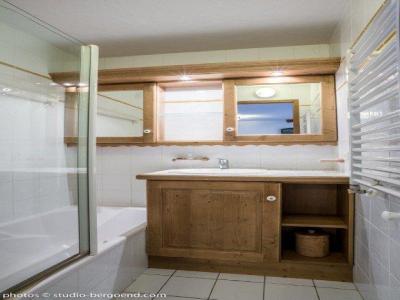 Holiday in mountain resort 2 room apartment sleeping corner 4 people (E8) - Chalet de la Place - Les Arcs - Bathroom