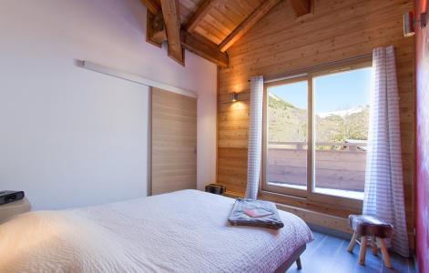 Holiday in mountain resort Chalet De Sarenne - Alpe d'Huez - Bedroom