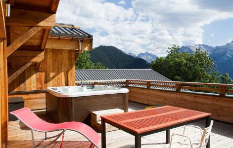 Holiday in mountain resort Chalet De Sarenne - Alpe d'Huez - Terrace