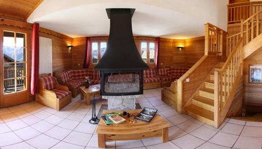 Holiday in mountain resort Chalet des Neiges - Alpe d'Huez - Fireplace