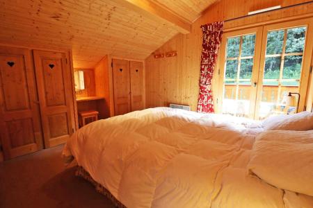 Holiday in mountain resort 7 room chalet 16 people - Chalet du Lac des Ecoles - Les Gets - Bedroom