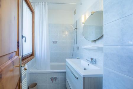 Holiday in mountain resort Chalet Edelweiss - Saint Martin de Belleville - Bathroom