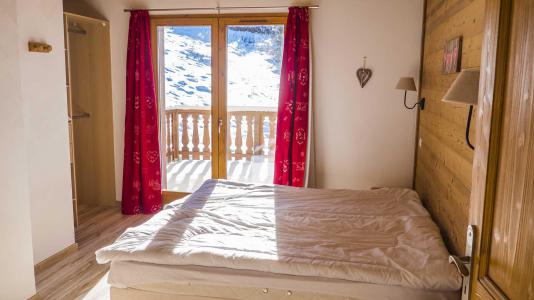 Holiday in mountain resort Chalet Eglantier - Les Menuires