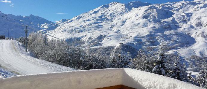 Urlaub in den Bergen Chalet Eglantier - Les Menuires - Tisch