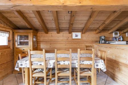 Holiday in mountain resort 6 room chalet 8 people - Chalet Estive - Courchevel - Living room