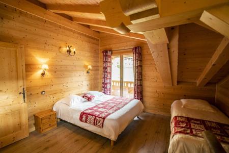 Holiday in mountain resort 7 room triplex chalet 15 people - Chalet Etagne - Châtel - Bedroom