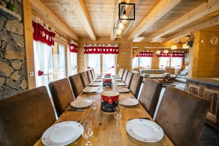 Holiday in mountain resort 7 room triplex chalet 15 people (Logement 15 personnes) - Chalet Etagne - Châtel - Dining area