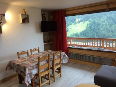 Urlaub in den Bergen 2-Zimmer-Holzhütte für 4 Personen - Chalet Etche Ona - Le Grand Bornand - Wohnzimmer