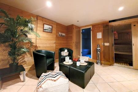 Holiday in mountain resort 13 room chalet 31 people (AZUREVA) - Chalet Eterlou - Les Menuires - Relaxation