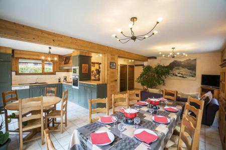 Vacanze in montagna Chalet su 2 piani 5 stanze per 9 persone - Chalet Fifine - Châtel - Alloggio
