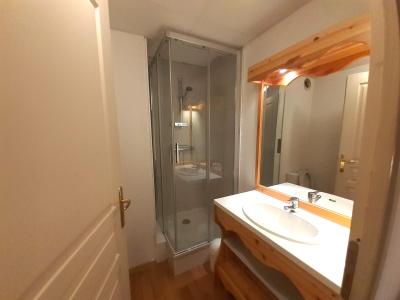 Holiday in mountain resort 3 room apartment sleeping corner 8 people (1-28) - Chalet Florence - Valfréjus - Shower room