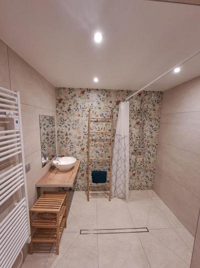 Vacanze in montagna Appartamento 5 stanze per 9 persone - Chalet Fontaine - Le Grand Bornand - Bagno con doccia