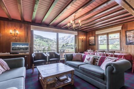 Holiday in mountain resort 5 room duplex chalet 8 people - Chalet Forêt - La Clusaz - Living room