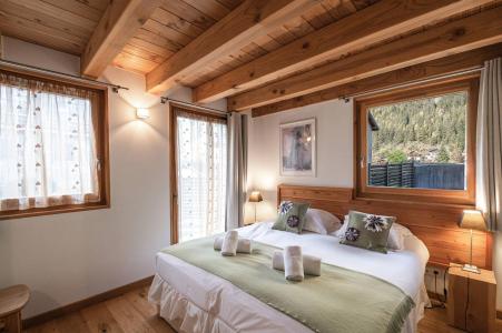 Holiday in mountain resort 5 room chalet 8 people - Chalet Gaia - Chamonix - Bedroom