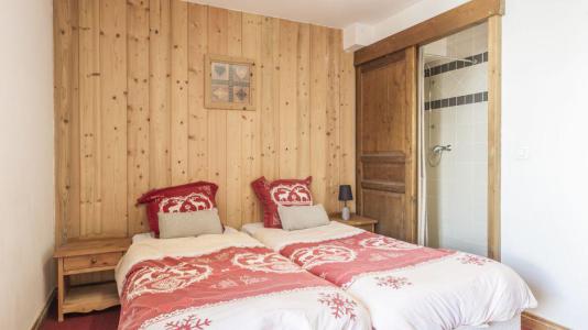 Holiday in mountain resort Chalet Geffriand - Les Menuires - Bedroom