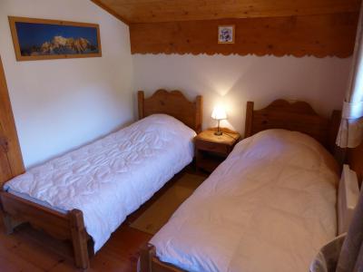 Holiday in mountain resort 4 room chalet 6 people - Chalet Goh - Les Contamines-Montjoie - Bedroom under mansard
