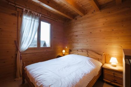 Holiday in mountain resort Semi-detached 4-room duplex chalet for 6 people (07) - Chalet Gotty Joly 7 - La Clusaz - Bedroom