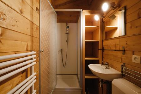 Holiday in mountain resort Semi-detached 4-room duplex chalet for 6 people (07) - Chalet Gotty Joly 7 - La Clusaz - Shower room