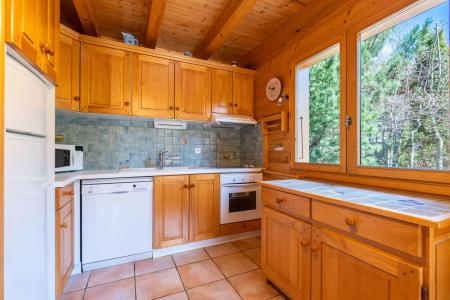 Holiday in mountain resort 5 room duplex semi-detached chalet 9 people - Chalet Gotty Joly L'Bele - La Clusaz - Kitchen