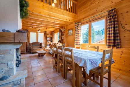 Holiday in mountain resort 5 room duplex semi-detached chalet 9 people - Chalet Gotty Joly L'Bele - La Clusaz - Living room