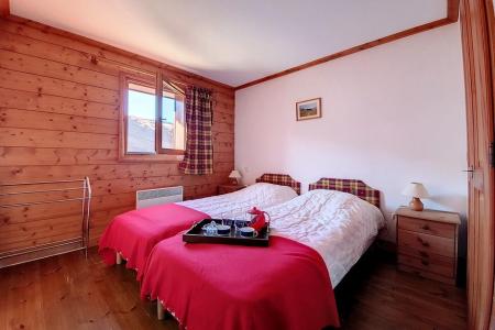 Holiday in mountain resort 3 room apartment 6 people (B2) - Chalet Hameau des Marmottes - Les Menuires - Bedroom